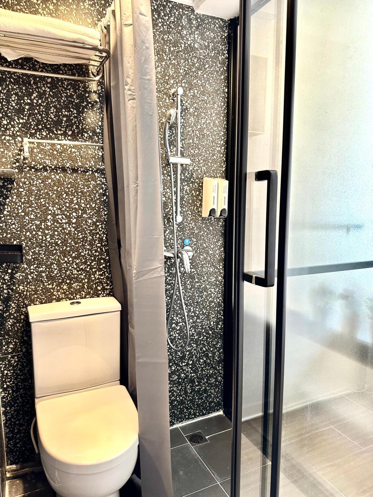 木居 Woody House Otel Hong Kong Dış mekan fotoğraf